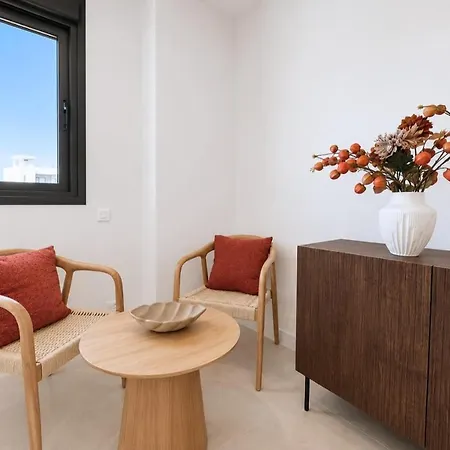 Elegant Retreat With Terrace, Pools & Gym Estepona
